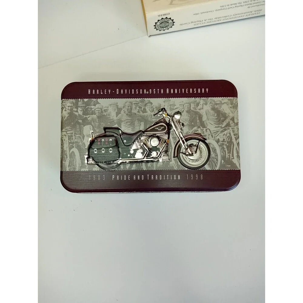 Harley-Davidson Motorcycles‎ 95th Anniversary Collectible Tin Playing Cards 1998